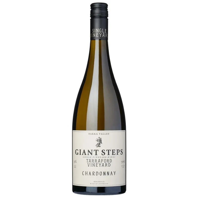 En flaske Giant Steps Chardonnay fra Tarraford Vineyard i Yarra Valley, Australien